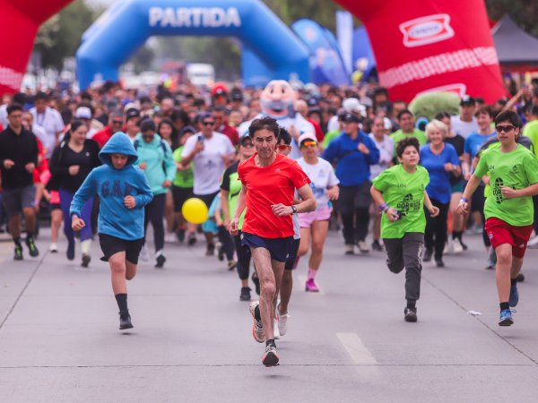 La Corrida UOH volvió a llenar de color